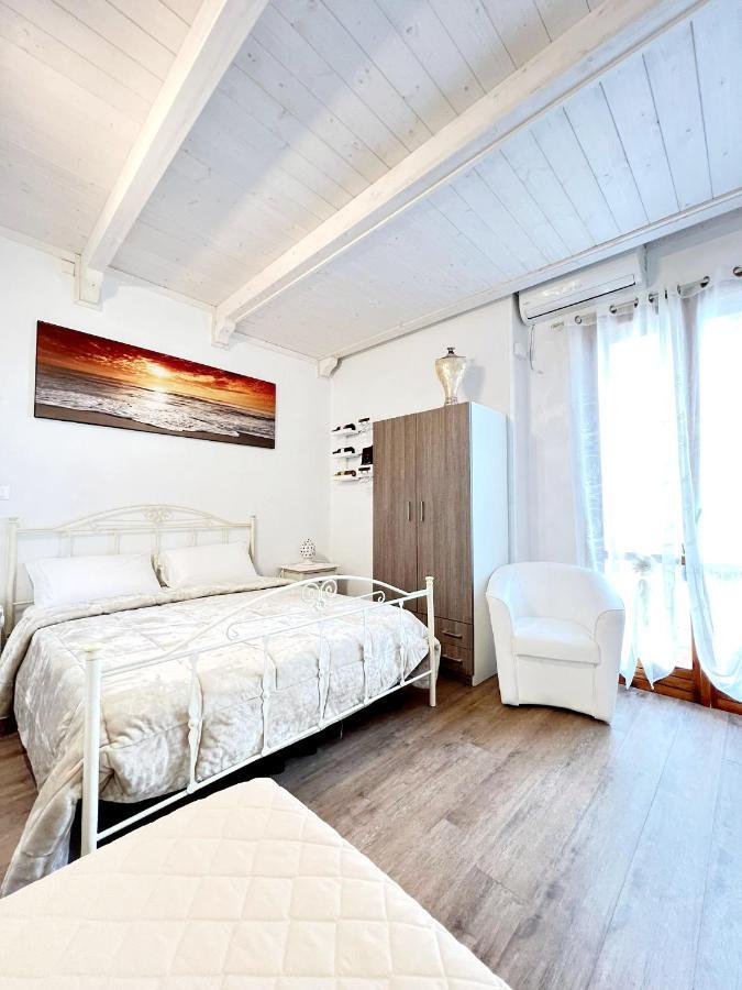 Il Girasole Bed and Breakfast Ostuni Eksteriør billede