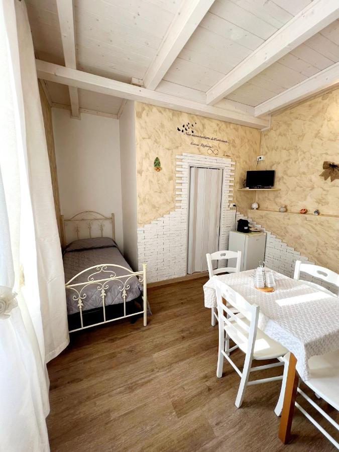 Il Girasole Bed and Breakfast Ostuni Eksteriør billede