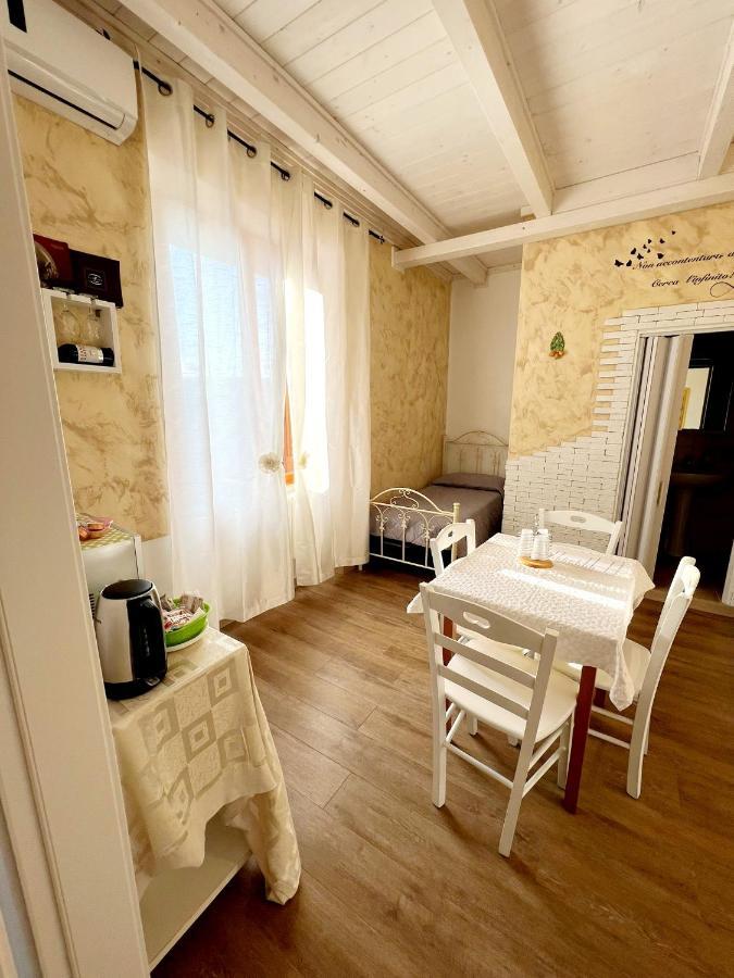 Il Girasole Bed and Breakfast Ostuni Eksteriør billede