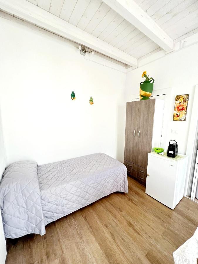Il Girasole Bed and Breakfast Ostuni Eksteriør billede